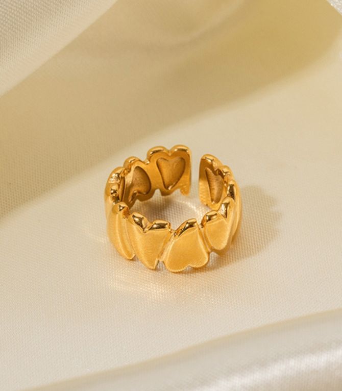 Anillo de Corazones