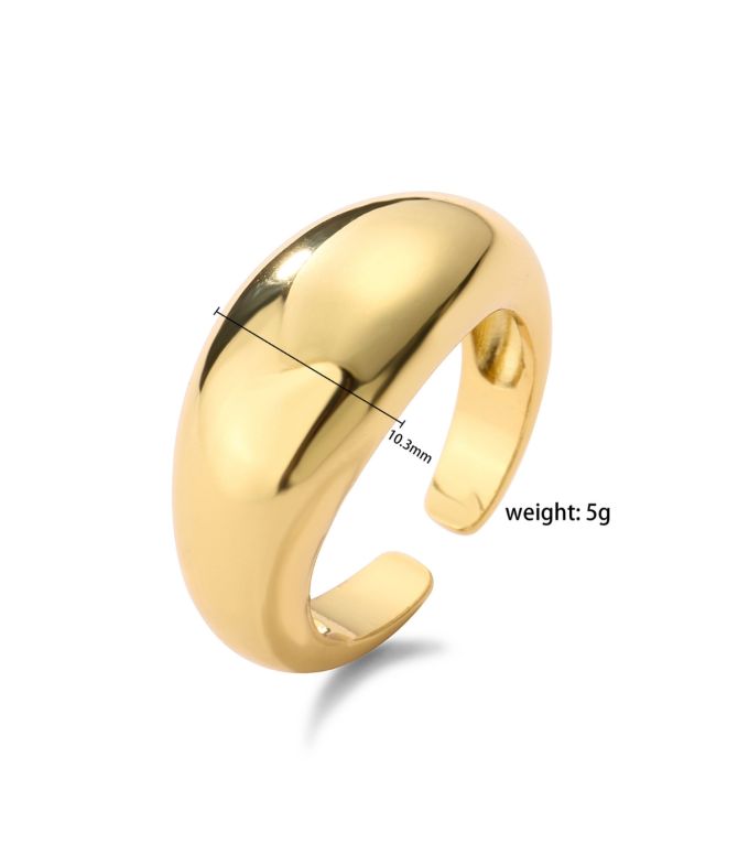 Smooth gold ring